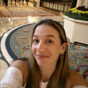 Meet your Posher, Christine